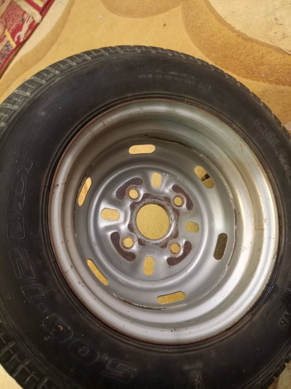 ***********
للبيع تيوب
