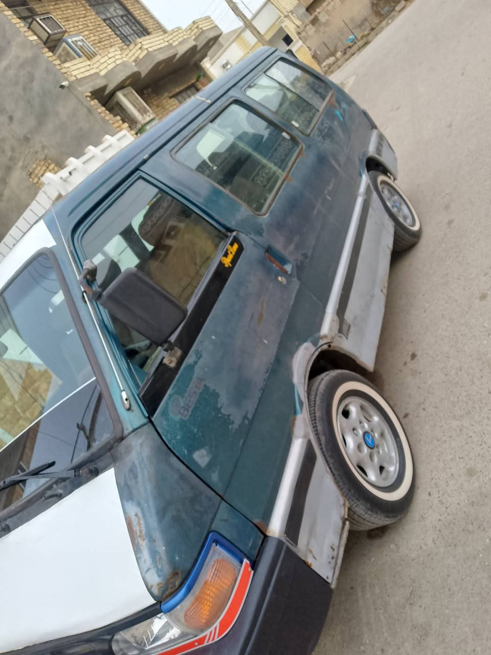 السلام عليكم للبيع كيا بستا موديل 1995رقم صلاح الدين  الماني تحويل مباشر مطلوبه هيئه 160 ومرور 100 تريد انته تصفر تريد تستلم جاهز  كير ومحرك و صدر وتخم تاير كله جديد كهربائيات شغاله شواصي الاماميه بلاديه والخلفيه واحد يراد ترتيب سياره جاهزة للشارع السعر 30 وبيهه مجال مكاني ابو غريب *********** وبي واتساب
