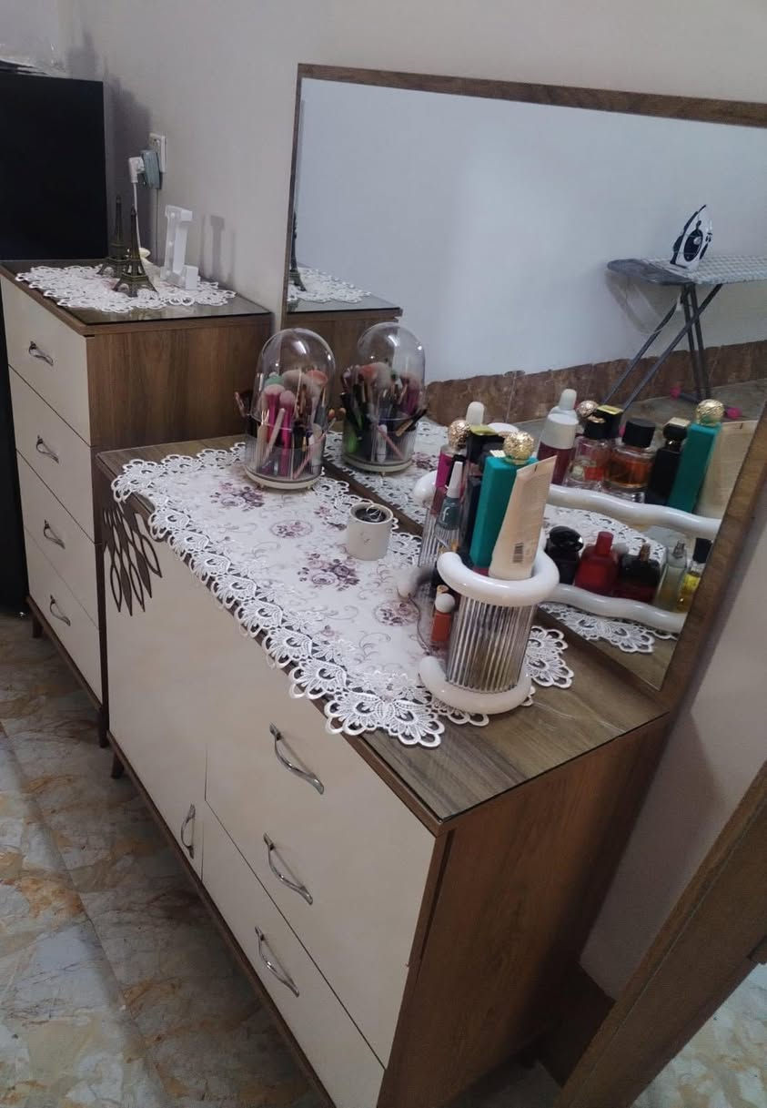 غرفة نوم للبيع نظيفة ومابيها اي ضرر


**إذا كنت صاحب هذا الإعلان وتريد حذفه لأي سبب، رجاءا أرسل رسالة إلى الدعم الفني**
