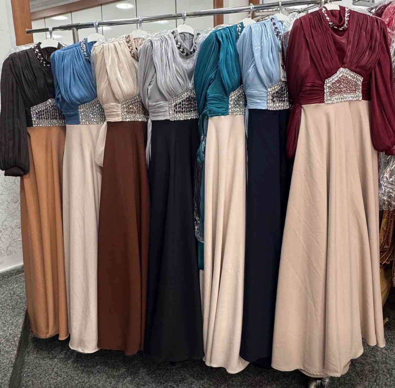 فساتين طويله سهره الآن في قسم براء للملابس الجاهزة


**إذا كنت صاحب هذا الإعلان وتريد حذفه لأي سبب، رجاءا أرسل رسالة إلى الدعم الفني**