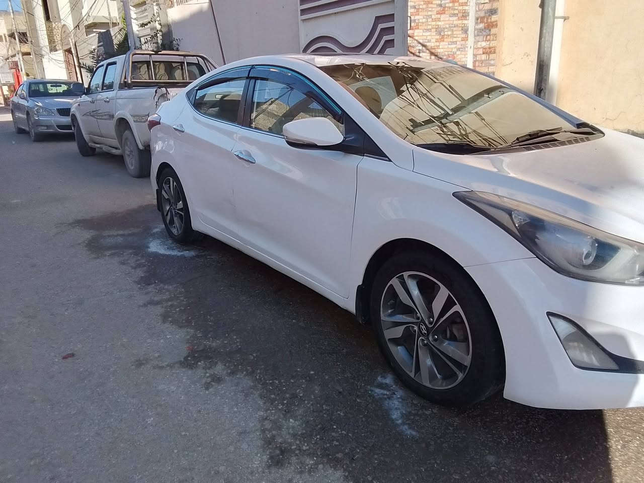 السلام عليكم ورحمه الله وبركاته شباب النترا موديل 2015 فول واحد على واحد
بيه  صبغ نص جاملغ امامي شويه باب سايق  بارد باب وره صوب عبري  GLS خليجي  فتحه بالسقف  بصمه أشاير بالمري  شاشه تحكم ستيرن غرفه بالنايلون حداديه جديده قبل اسبوع سويتها   محرك السياره  1800 خير من الله ويل كروم رقم السياره نجف
مكاني هم بل نجف بسم خالي سنويه لل 2029  
السعر 124 بيه مجال
*********** للاستفسار متواجد على الوتساب
