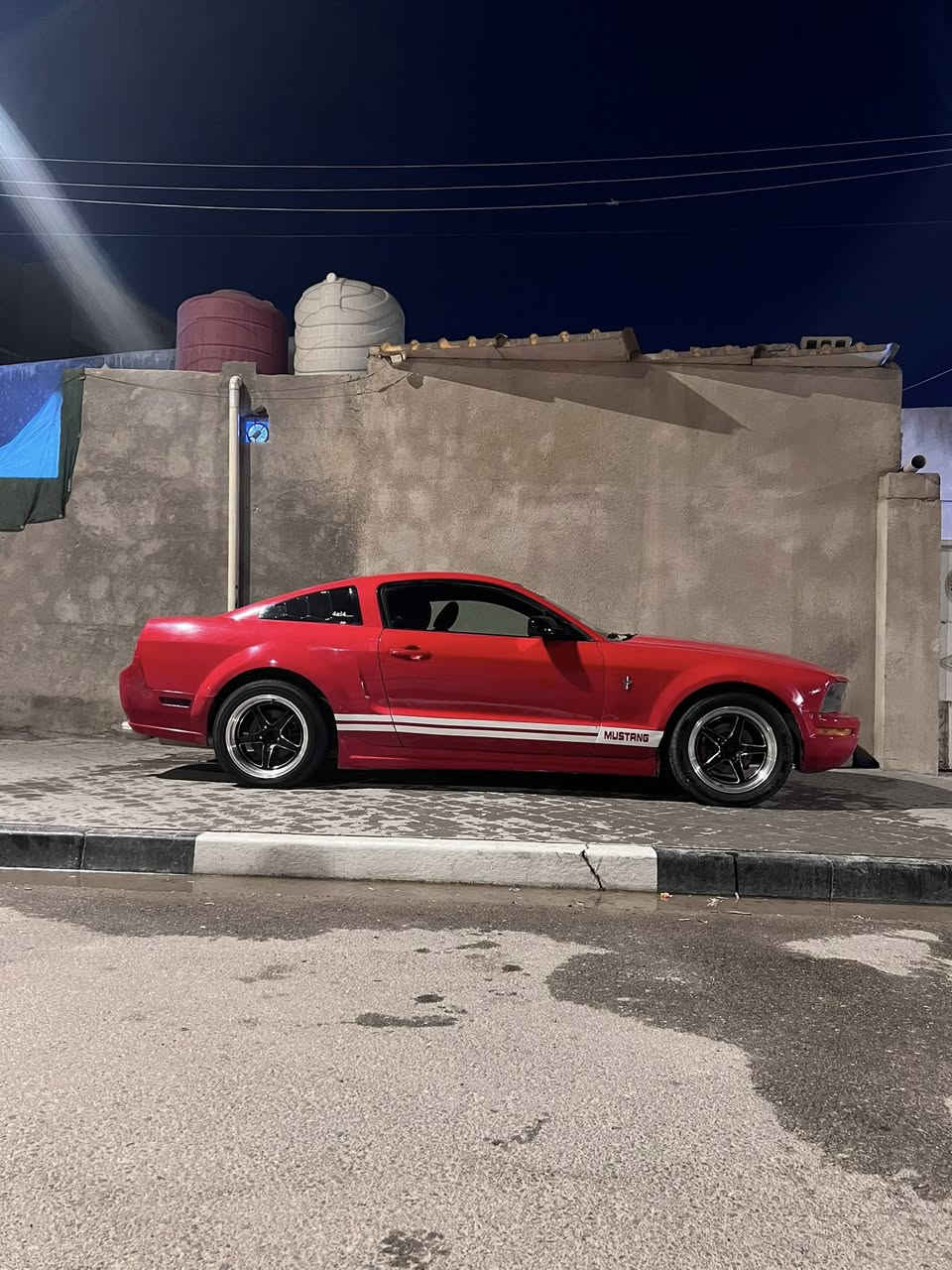 السلام عليكم تم تنزيل السعر بسبب الضروف
فورد موستنك للبيع 
تفاصيل
مكينه 4000 6V
2008 سياره مصبوغه عام تغيرر لون
مكينه كير مكفولات سياره مكفوله من ضربه جايه من امريكه بدون ضربه بيها ضربه بل عراق بارد بلجاملغ الخلفي 
رقم بغداد تحويل مشروط وطني رقم جديد سنويه تنتهي 2027 هزه جديده سياره كامله للاخير وشوفت عينكم
نقص كمبريسر صدر هلفي نص عمر 
السعر50
الرقم ***********

عنوان السياره بصره خور الزبير
