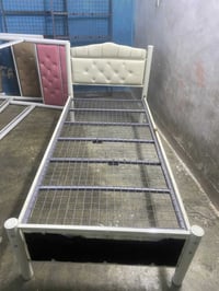 جرابي حديد جدد مستعملات قليل ٤ قطع حيل نضيفات شراي يتصل 07858180043