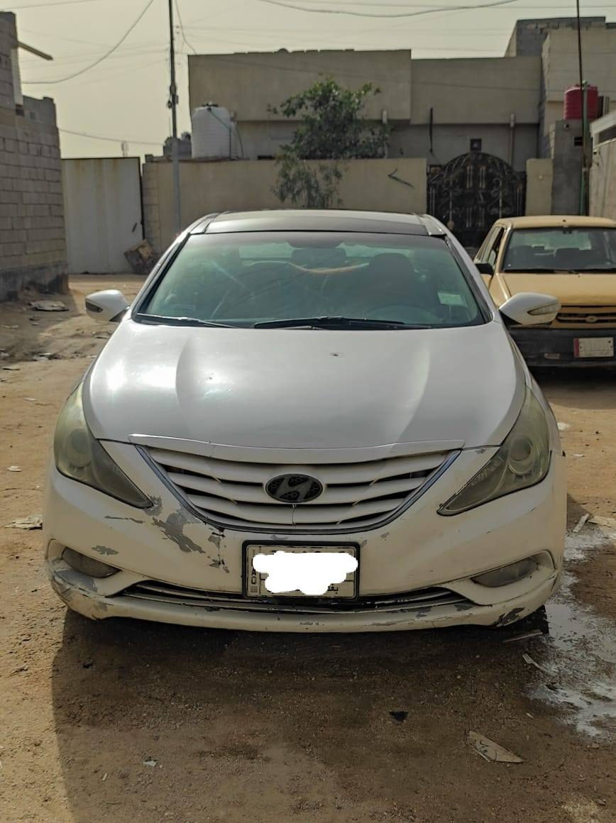 السلام عليكم للبيع سوناته خليجي فول موصفات بنراما موديل 2011 رقم بغداد الماني مشروع وطني سنويته بعدهي ما منتهيه  شرط التحويل مكينه وكير 2400 دووش شرط الفحص لا تبخير ولا تنقيص حدادته نص عمر كهربئياته كله شغاله شاشه تاب ارضيه جلد سياره بيه ضربه جنطه تبديل جاملغ خلفي وصبغ عام ابيع كووم حديد بس اصوليات يدور سونار ومندلاوي لا يخابر سعر 72 وبيه مجال كلش قليل مكان سياره بصره استفسار اتصل ***********
