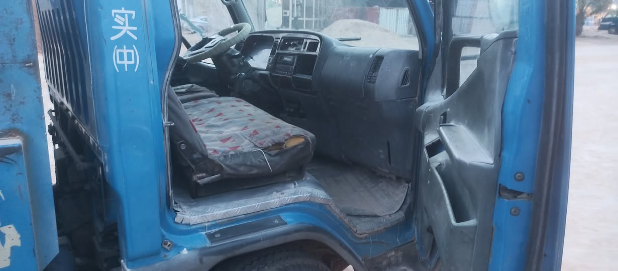 كنتر بزون فحل مكينة 108المكان نجف للتواصل*********** السعر 130وبيها مجال
