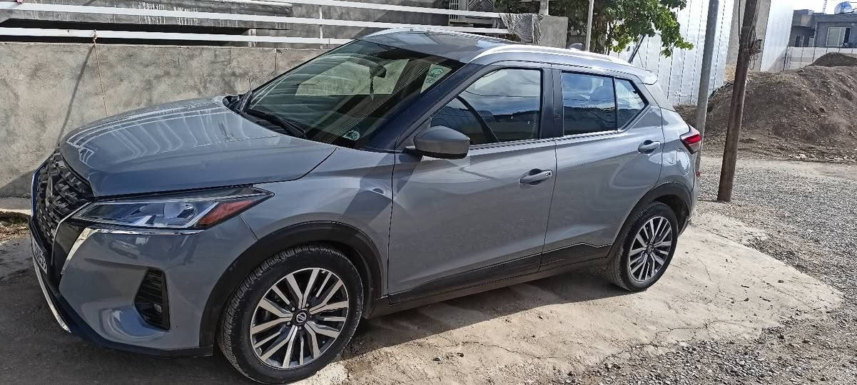 *تحية طيبة لجميع المتابعين *
للبيع نيسان كيكس. 
موديل 2021. 
مواصفات SV
محرك 1600 اربعة سلندر. 
اللون سمنتی. 

المواصفات SV
دخول ذكي. 
بصمة تشغيل وتشغيل عن بعد. 
رادار امامي و رادارات جوانب. 
حساسات خلفية وتوقف ذاتي. 
كاميرا خلفية وتحديد مسار. 
فول تحكم استيرن. 
نقطة عمياء. 
هاند بريك بصمة. 
ومواصفات اخرى كثيرة. 

سیارة رقم سلیمانیة. 
 
للاستفسار اكثر عن السيارة يرجى على الرقم ***********
