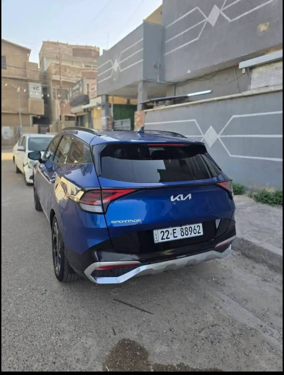 كيا سبورتج موديل 2023 برستيج امريكي رقم اربيل 

فول فول مواصفات اعلى فئة بانوراما 
وارد امريكي حادث
 تبديل باب الصدر وموضح بالصور 

مواصفاتها :-
1. محرك 2500 
2. كير 8 نمر
3. ماشية 70
4. بانوراما
5 كامرات محطيه 
5. بصمة : تشغيل - ابواب - صندوك
6. صندوك كهرباء
7. شاشة كبيرة على طول الدشبول دجتل كامل 
8. كيجات الكترونية متغيرة حسب الوضعيات
9. انظمة القيادة : سبورت - سمارت - نورمال
10. كشنات جلد اسود
11. كراسي كهرباء فول تحكم مع كشن ميموري 
12. اضواء ترحيب عند الاقتراب مع ترحيب داخلي عند الصعود او المغادرة
13. شحن وايرليس
14. كشنات تدفئة وتبريد ومنافذ تايب سي عدد 3 مع 2 في الكشنات ومنفذ يو اس بي ومنفذ جداحة
15. هاند بريك بصمة
16. اوتو هولد
17. كاميرات عدد 5 بزاوية  360 مع كاميرات بالاشارات الجانبية مع وضعيات مختلفة للكاميرات
18. فول رادارات امامية وخلفية وجانبية
19. تحديد مسار ذكي
20. قيادة أليه ذكية
21. نقطة عمياء
22. كروز سرعة
23. تبريد وتدفئة كشنات مع تدفئة ستيرن
24. سستم صوت هارمان كاردون 
26. خزن كشن سائق ميموري وضعيتان
27 وضعيه تغير صوت المحرك
28. اشاير بالمري
29. تشغيل عن بعد
30. شاشة لمس متغيرة لتحكم الميديا او لتبريد
31. ستيرن فول تحكمات
السياره مواصفات فول 1/1
للبيع او مراوس بسيارة رقم اربيل فقط
رقم الهاتف *********** بغداد, العراق
