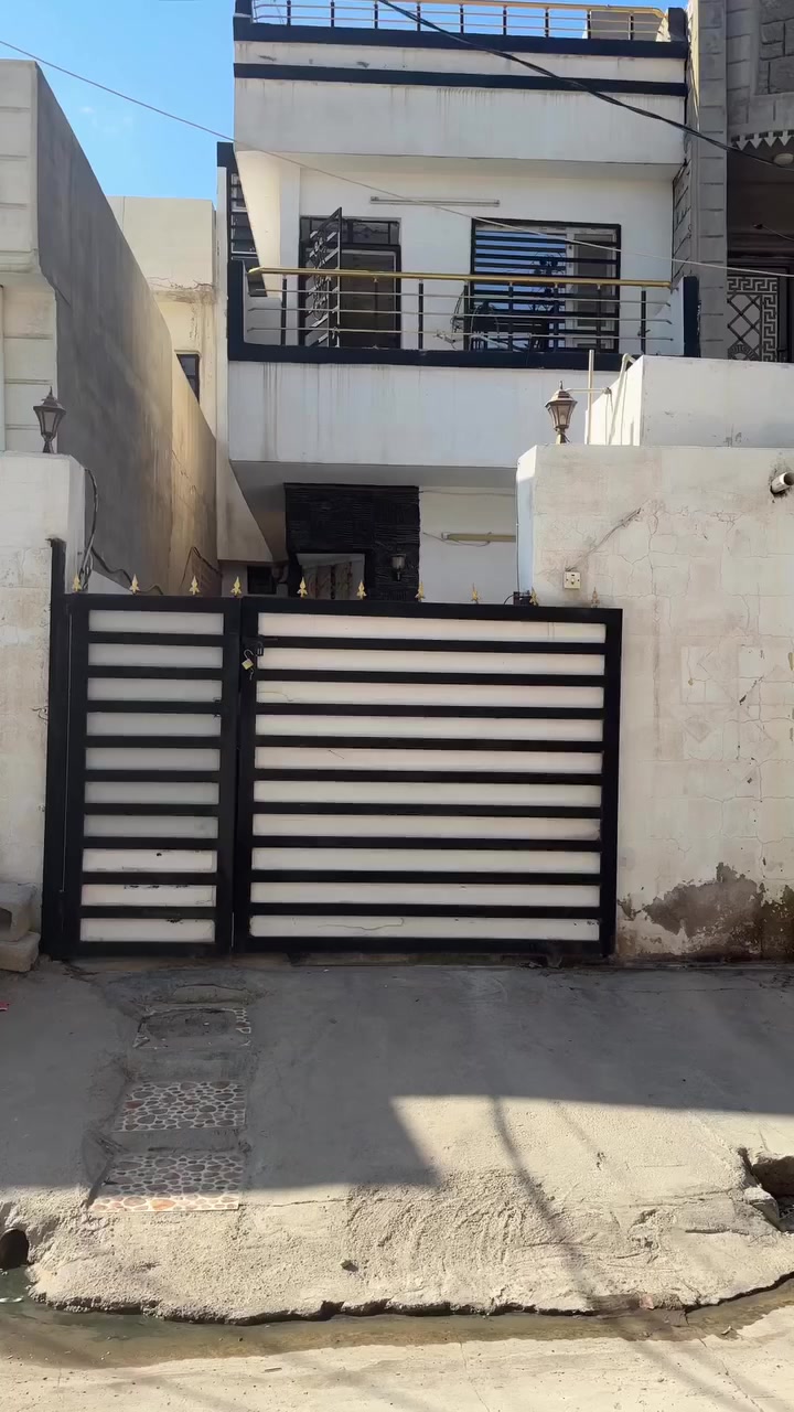 🔔 دار للأيجار 
#مساحة 100 متر  طابقين وبيتونه ✅
الموقع♦️منطقة 58 قرب مدرسة المستقبل ✅
#الطابق الأول استقبال+هول+مطبخ+صحيات 
#الطابق الثاني غرف منام عدد 2+صحيات+بيتونه ✅
#سعر الايجار 300 الف شامل الماء والكهرباء
✅ احصل على منزل أحلامك معنا، نحن مكتب عقاري موثوق ومتخصص في تلبية احتياجاتك السكنية
لاتتردد في زيارتنا او الاتصال بنا •                                         👑جنة الامل للعقارات 👑
 📞***********  ابو جنة
📞 *********** ابو يوسف
 📞***********  احمد
الفرع الأول : دوميز منطقة ال 55 مقابيل #تانكي #دوميز
الفرع الثاني : حي الواسطي مقابيل #باب اللواء ٦١ وقرب # تقاطع #الاصدقاء
                    #صفحة #المكتب 
https://www.facebook.com/profile.php6&mibextid=ZbWKL
