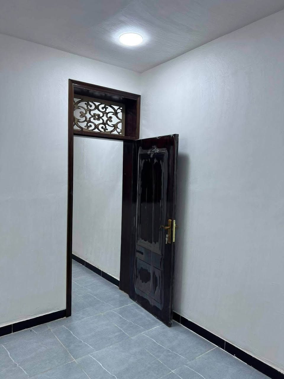 طابو زراعي 25 باسمي بناء حديث يحتوي علا غرفتين درجه اولاً قريب جدا من شارع 100 اي ستفسار ***********
