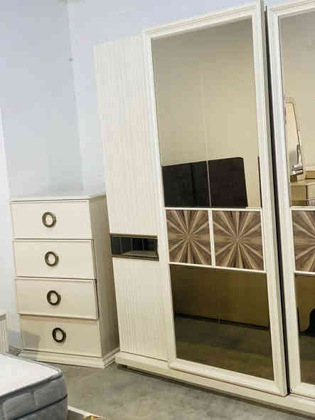 ژووری نوستنی تورکی  ١٩ وەرەقەی پێدراوە
حسابکە لۆکە
بۆ فرۆشتنەوە
نرخی 
١،٤٥٠،٠٠٠
سلێمانی
Whatsup
***********
