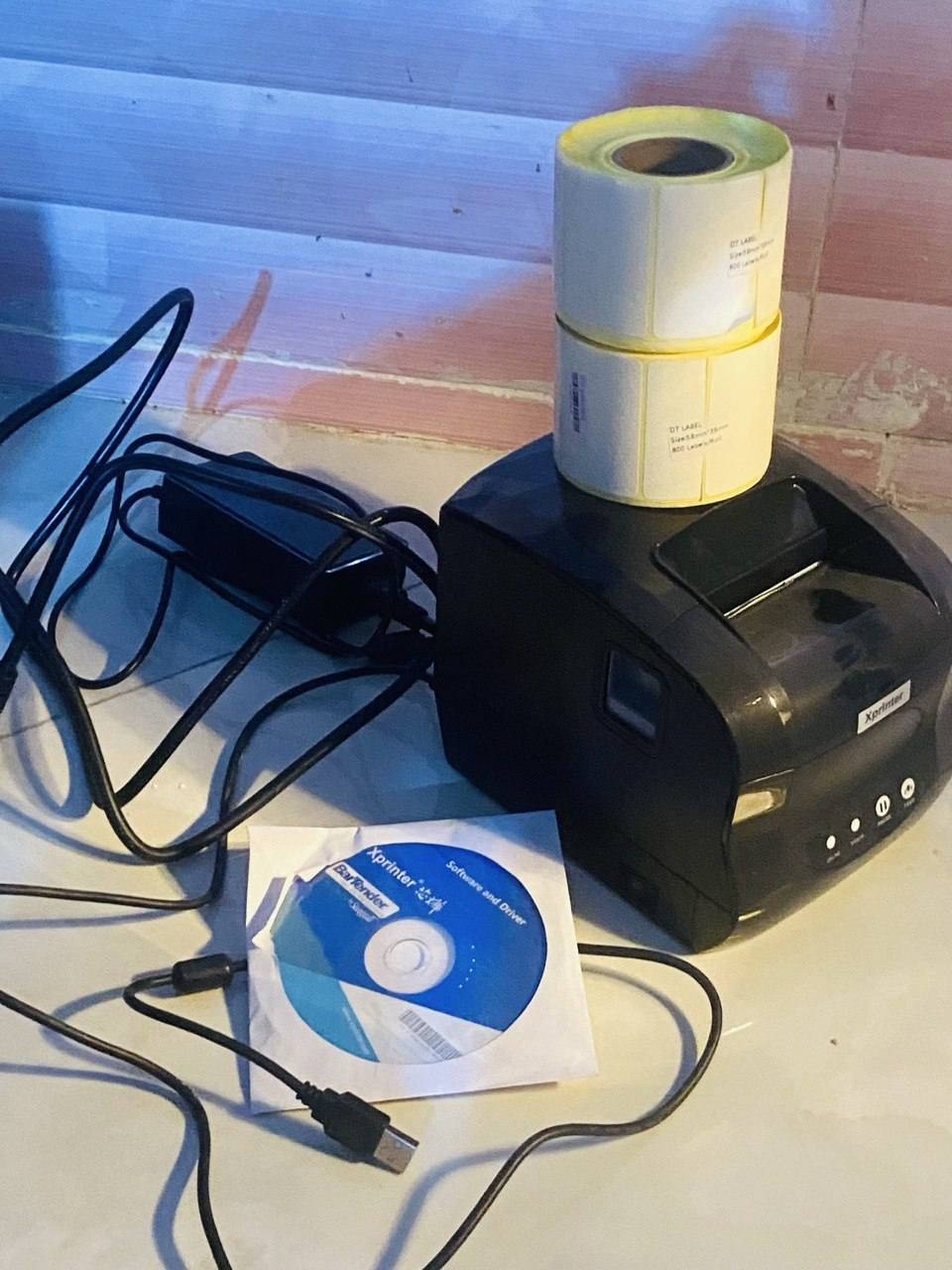 سلام عليكم اخوان 
طابعه ستيكرات كامله مع سيت رول ستيكر
مع القرص والمحوله كامله جديد غير مستخدم فقط مفحوصه 
السعر ١٣٠ 
مكاني كربلاء وعندي توصيل


**إذا كنت صاحب هذا الإعلان وتريد حذفه لأي سبب، رجاءا أرسل رسالة إلى الدعم الفني**