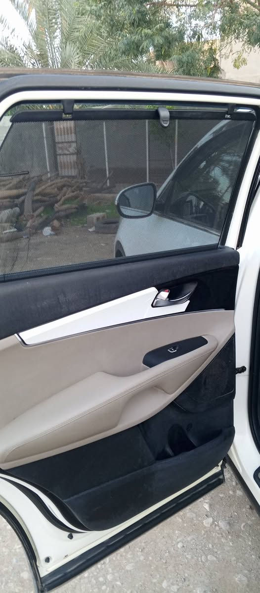 السلام عليكم
سورنتو 2017 خليجي رقم بغداد انگليزي 6 سلندر 
المواصفات
3 قطع تبريد
بصمة تشغيل 
صندوك كهربائيّ 
انضمه قياده
بصمة ابواب
كشنات كهربائية 
بردات ابواب بلاديه 
زرگات لا يت 
ومواصفات اخرى
السعر 227 وبي مجال
***********
‏‪***********‬‏
