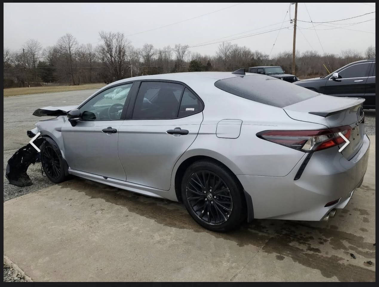 السلام عليكم كامري 2022
se لون رصاصي 
حادث كما موضح في الصوره بنيد فقط صبغ بدون تبديل
الباقي كلو بلادي وشرط 
رقم كركوك شرط تحويل 
السعر 200$ 
لل استفسار الاتصال 
***********
