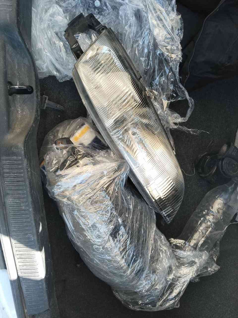 سلام عليكم لايتات مارك حاويه زيرو ب١٦٠لف العنوان نجف ***********
