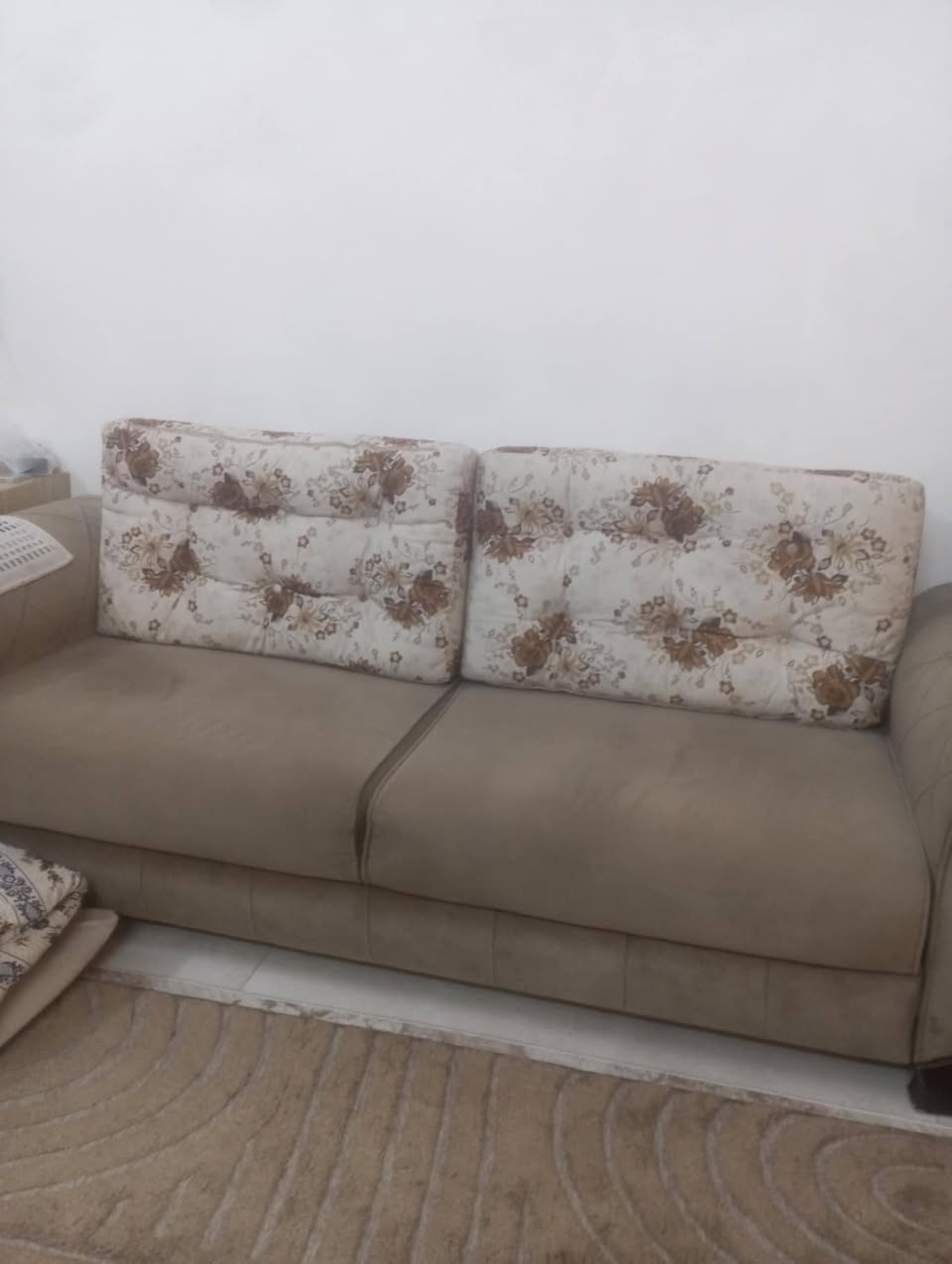 تخم عشر مقاعد نظيف للبيع تركي اصلي ايصير سرير ومخزن اخو الجديد
الاستفسار خاص


**إذا كنت صاحب هذا الإعلان وتريد حذفه لأي سبب، رجاءا أرسل رسالة إلى الدعم الفني**