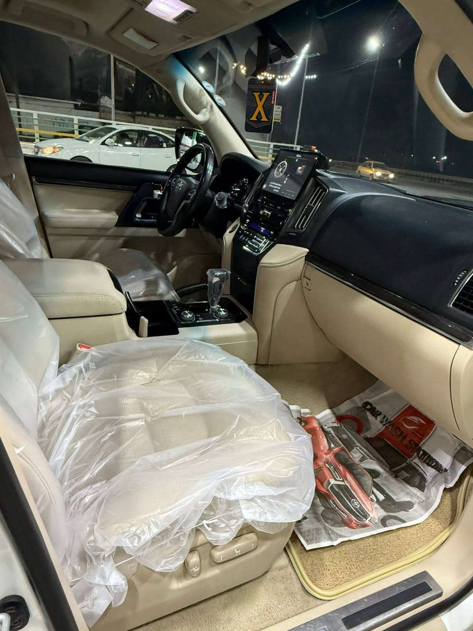 تۆیۆتا لاندکڕۆز 2021 گراند تۆرینگ 
سفری شەریکەی ساز دەرەجە یەک 
فول مواسەفات 
مەکینەی V6 
کوشن کارەبایی 
کێچ لێگزز
3 شاشە 
سڵایت 
8 ئێرباگ 
سندوق کارەبای 
5 کامێرا 
هەموو گیانی بەشەرت 
تەنها دوو شوێنی بچوکی سارد 
رەقم سلێمانی تحویل و غەرامە بەشەرت 

سـعـر : لە کۆمێنت داوابکە ڕاستەوخۆ بۆت دێت 📥 

گێر و مەکیەنەی بەشەرت 
هیچ کێشەیەکی تێدا نییە 

ژمارەی خاوەنەکەی 
***********
