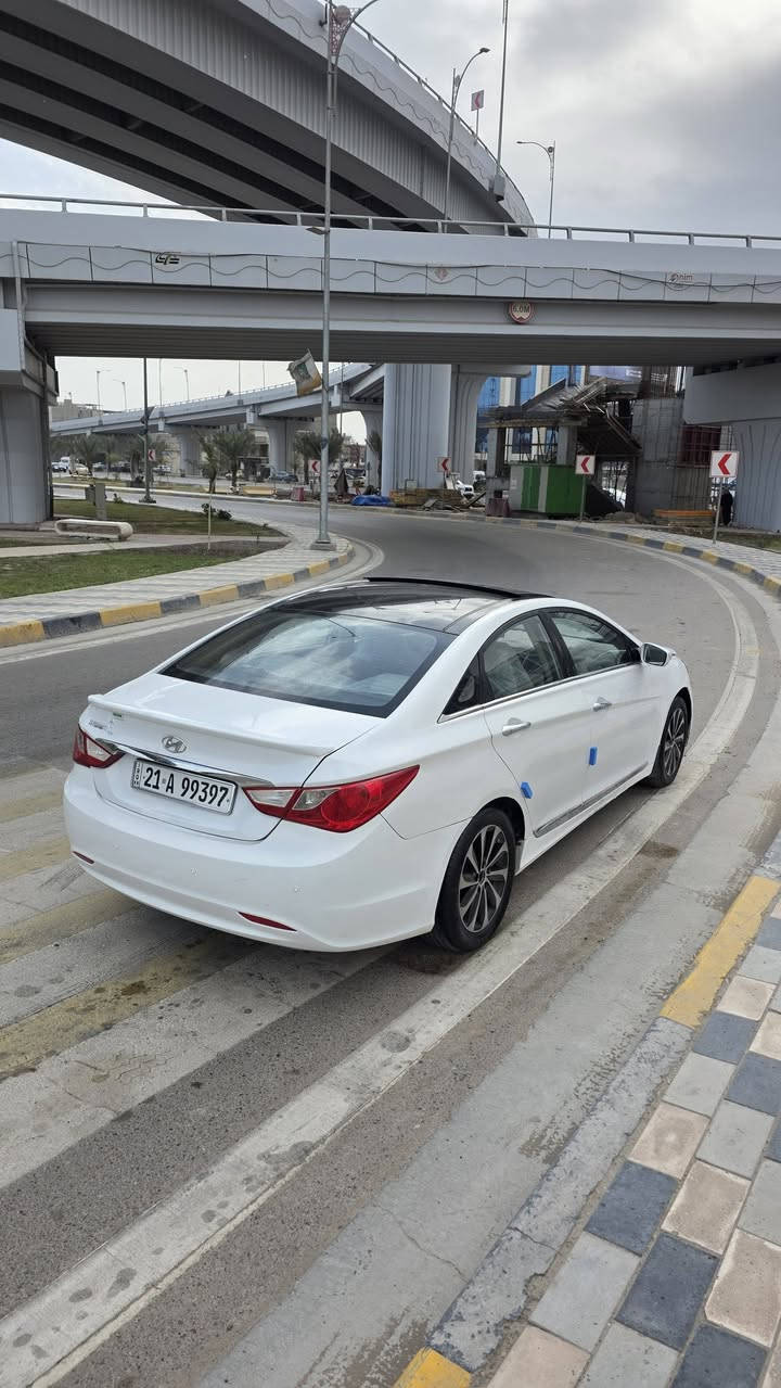 سلام عليكم
سوناتا ٢٠١١ خليجي محرك ٢٤٠٠ دوششش باسم كردي تحويل وكاله عادي  سنويه جديده 
صبغ باب خلف سكن ونص جاملغ فقط 
مواصفات كشنات كهرباء بانوراما تبريد قطعتين حساسات خلفيه مري شفط اشاير بلمري ويل كب كروم  لايت عدسه 
سياره جاهزه للاخير 
عارضها ١١٣ ومجال بسيط كلش 
مكاني بغداد الكرخ 
***********
