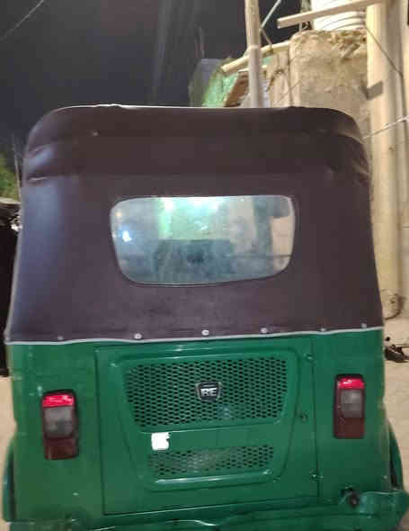 تكتك موديل 2023 سعر 6500 وبيه مجال بيه سفحه والغد مكينه مجفته شركه العنوان بصره الحيانيه اول لاين لاستفسار رقم ***********
