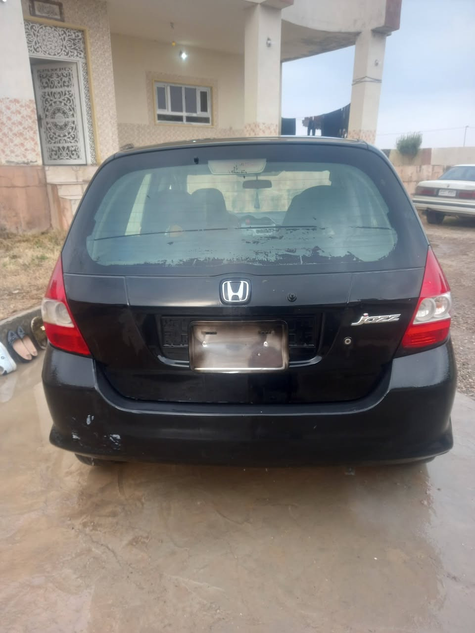 مكلف بنشر هوندا منفيس موديل ٢٠٠٨ السعر ٢٥ ورقة وبيها مجال ومراوس هم يرهم ***********م
