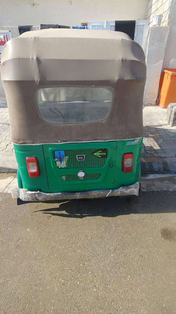 سلام عليكم تكتك 2022 شهر 6رقم واسط تحويل ثاني يوم بيه ضربه بل صفحة اليسار الوره والباقي كفاله عامه السعر 8,800 أو بيه مجال قليل الشراي يتصل واني بخدمته ***********
