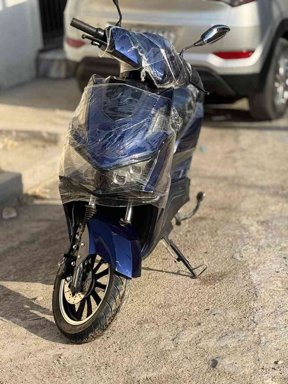 دراجه سكنس 2025 GT نضيفه 100% دراجه ما بيها اي نقص 6 بطاريات 🔋 جدد ما يحتاجلها اي شي بيها ثنين هورن وبيها رجوع R شلعتها قويه كلش وياها وصل شراء موجود هم  ابريك الخلفي ابريك امامي يشتغل سعر المطلوب750وبيهة مجال مكاني بغداد قرب القواس الرقم ***********متواجد خاص
