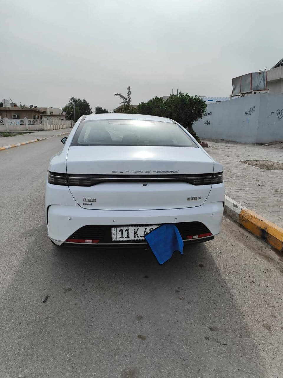 سلام عليكم بي واي دي  مديل ٢٠٢٥ ماشيه ١٥ الف سياره خير من الله فول عنوان بغداد غزاليه *********** تحب خابر وبيك وتدلل
