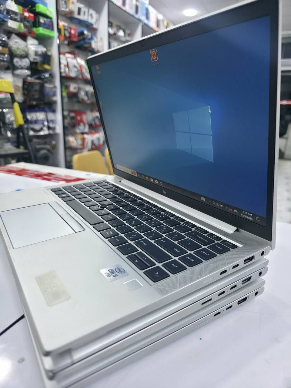 💻🔥 عرض مميز على لابتوب الجيل العاشر 
#توفر_حديثا_لدى_مكتب_سمارت_فيو
---
HP EliteBook 840 G7 – معالج i5 الجيل العاشر
🧠 الذاكرة العشوائية: 8 جيجابايت
💾 التخزين: 256 جيجابايت SSD
🖥️ الشاشة: 14.1 بوصة
🎮 كرت الشاشة: داخلي انتل 4 جيجابايت
💰 السعر: 345 ألف فقط ✅
---
✨ ملاحظات
✨ نظافة 98%
🛡 ضمان شهر كامل
🔁 استبدال بنفس الموديل عند حدوث أي مشكلة
---
🎁 الملحقات المرفقة
🔌 شاحن
🎒 حقيبة
🖱️ ماوس
---
🚚 توصيل لجميع المحافظات
💵 سعر التوصيل: 5 آلاف فقط
---
📞 للاتصال والاستفسار
📱 *********** – اتصال
💬 *********** – واتساب

📍 الأنبار – حديثة – بروانة – قرب مدرسة نهر دجلة
#مكتب_سمارت_فيو
