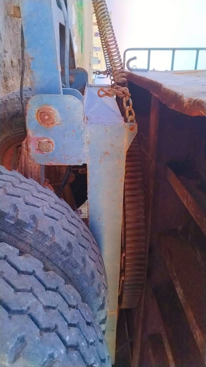 سلام عليكم عربنه للبيع مكني الفلوجه سعار 8.250 وبيه مجل راقم ***********
