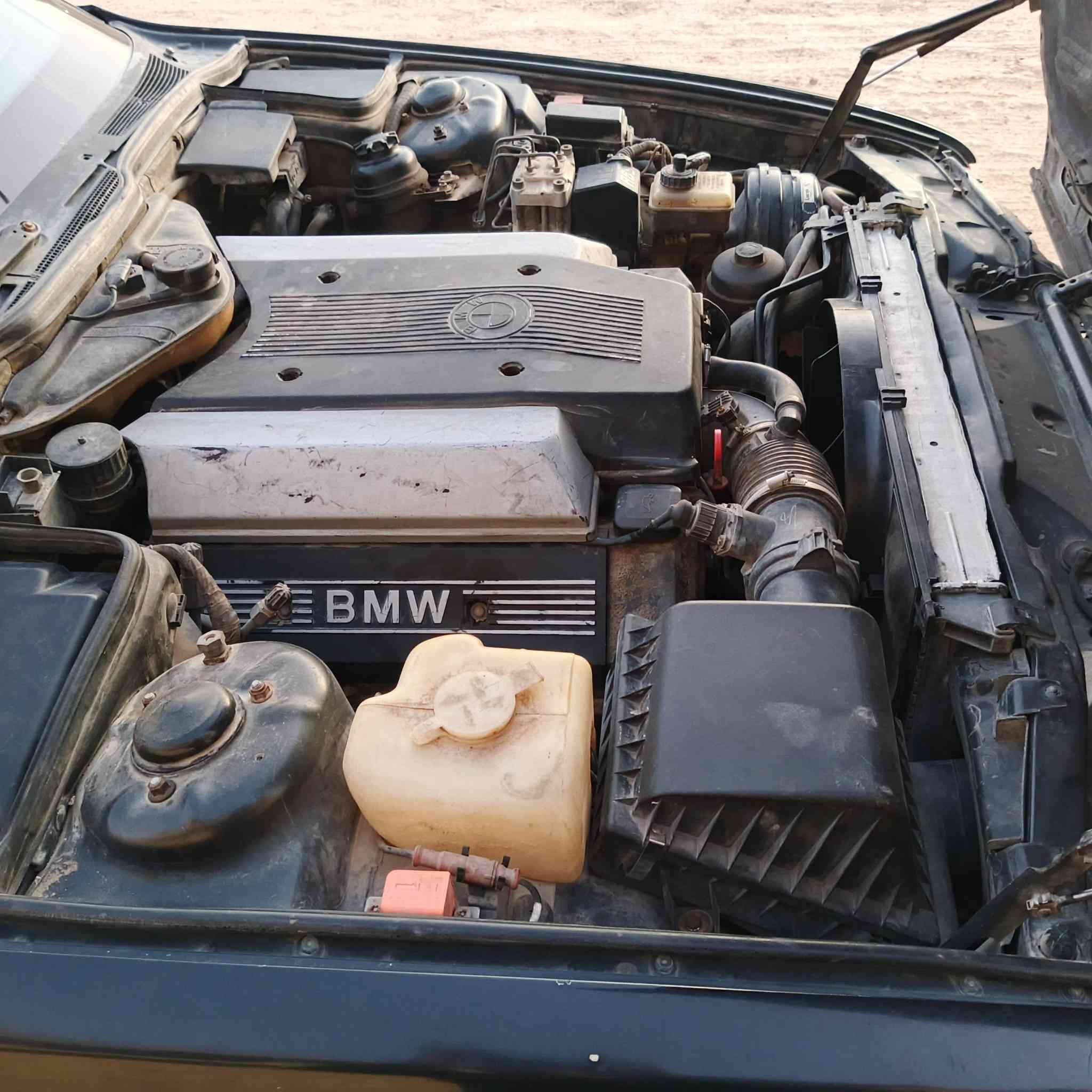 السلام عليكم اخواني
ياالله للبيع بي ام 730حجم 8سلندر رقم بغداد الشرعي يمي شرط تگعد يمه بحضوري وتتفقون عله التحويل مكفولة من الحادث والكير والمحرك مكفول فقط الفتحة والتبريد ما يشتغلن والعطل بسيط موديل 92 السياره بالكوت مركز المدينة السعر 58ورقه للاتصال اخوكم سعد 
***********
***********
