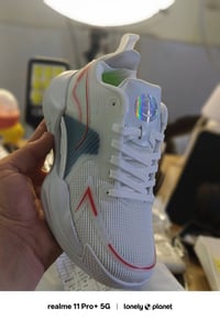 أصلي • مقاسات 36/39/45 • أخضر بنفسجي أبيض