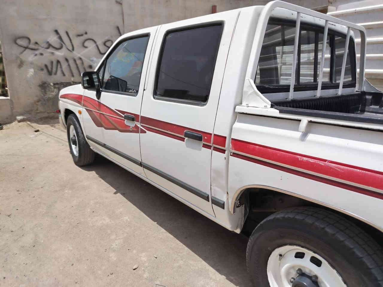 السلام عليكم
نيسان خليجي سياره بيها بارد بجاملغ فقط وجاهزه من جميع النواحي رقم انكليزي باسمي مكينه كير اوتو بلادي 
السعر 75 وبيها مجال
للاستفسار // ***********
