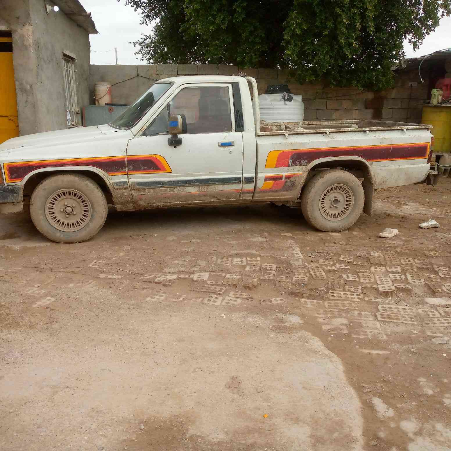 بيكم ٨٥ رقم ديالى راعيه متوفي مكينه وكير واكسن وحداديه كله جديد السعر ٢٣ المكان بغداد نهروان *********** مكلف بل نشر
