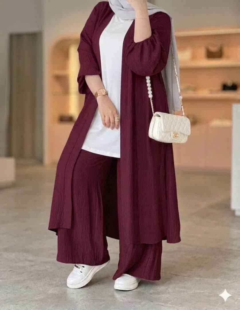 طقم ٣ قطع❤️
قماش ماربل اجنبي مكفول😍

طول الجاكيت 130 سم

الكنزة سوزيت قطن اجنبي🌹

طول الكنزة 70سم

القياس 1 بلبس 40/42/44

القياس 2بلبس46/48/50  
    
القياس 3بلبس 52.54       
           
6 الوان
اسود . توتي . نيلي .زنجاري .خمري .كحلي.


**إذا كنت صاحب هذا الإعلان وتريد حذفه لأي سبب، رجاءا أرسل رسالة إلى الدعم الفني**