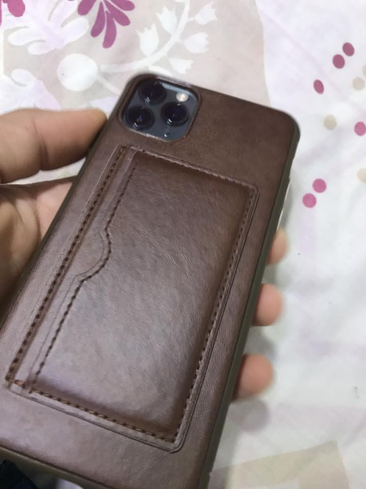 ايفون 11 برو ماكس للبيع ذاكره 256 بطاريه 74 جهاز ما مبدل بي شي نضيف  مكاني البصره الجزيره السعر 400 
***********
