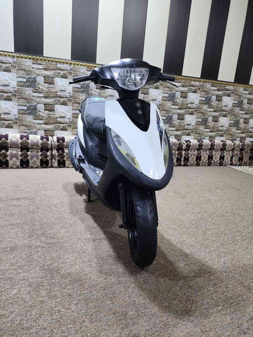 ماكس عدله ياباني جديده ما مفتوحه كهربائيات كلها شغاله اي نقص ماكو بوشه49بلاد  مامفتوحه كفراتها بلاد سعر 625 وبيها مجال الاستفسار *********** أو متواجد وتساب مكاني بصره حي شرطه قرب المعارض مال سيارات جديده مقابيل حيانيه
