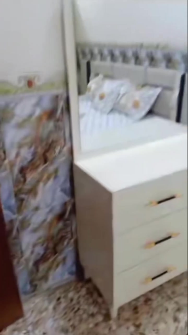 غرفه نوم جديده للبيع متكونه من ٧ قطع سعرها ٦٧٥ بيها مجال بسيط


**إذا كنت صاحب هذا الإعلان وتريد حذفه لأي سبب، رجاءا أرسل رسالة إلى الدعم الفني**
