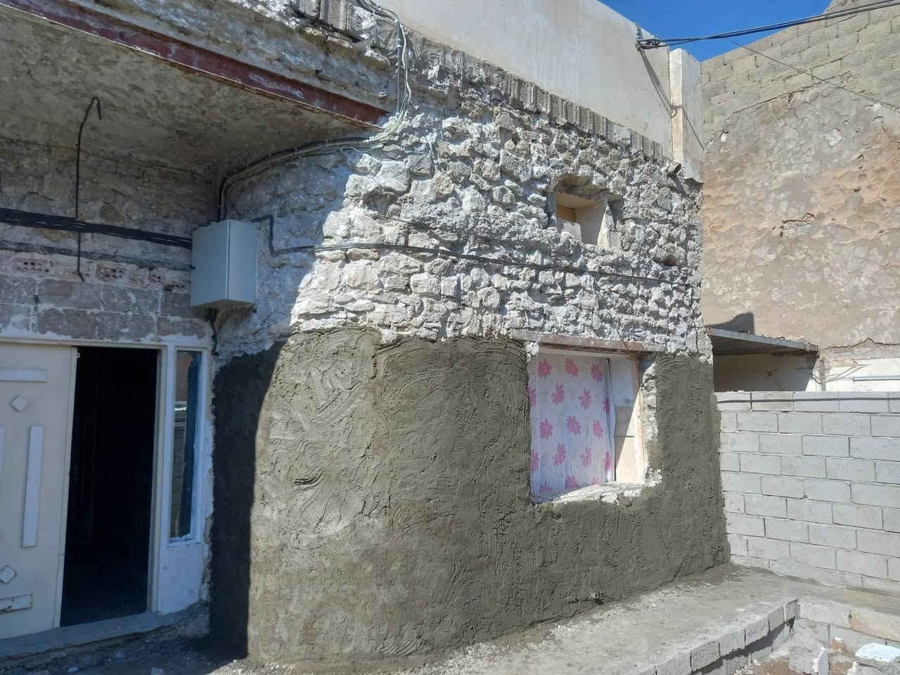 أسطه بناء لبخ بياض ترميمات تصليحات لبخ بياض بناء ترميمات البيوت تنقير تفليش تعديلات 
***********
***********
