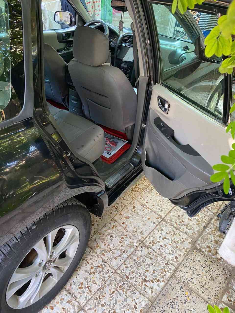 السلام عليكم سنتافيه 2006 مصبوغة عام كير ومكينه كفاله 6سلندر تبريد شغال مكفوله من الضريه والكلبه ماعده ضربه خفيفه على القماره بسمي سنويه بعدهه ماساقطه تخم تاير  للبيع او المراوس السعر 70 رقم الهاتف ***********اتصال +واتساب
