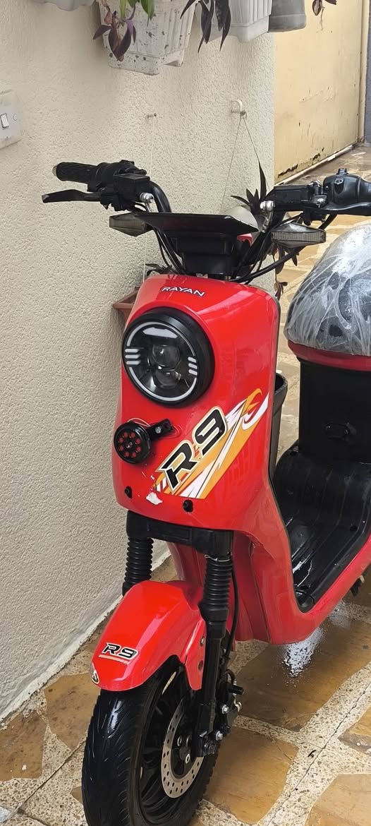 ماطور R9.(RAYAN) 
5باتريات دبل نوع الريان 
سرعتة 75
3سرعات 
مستعجل على البيع 
سعرة350قفل
مكان  موصل حي سومر  
شراي اتصل ***********
غير متواجد على الفيس
