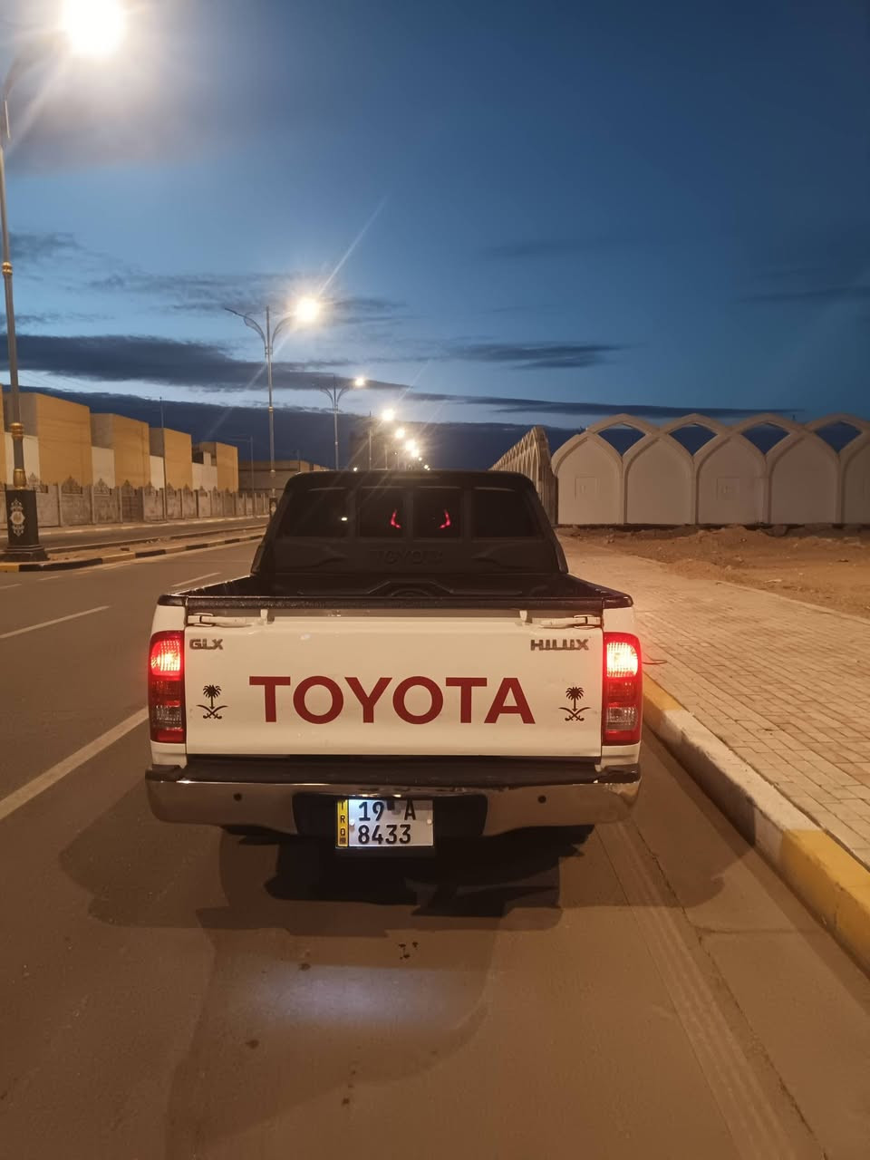 بيكم تيوتا 2010 سعودي سياره حلوه تخبل مكينه وكير مكفولات وشاصي وحداديه بيهه بارد بحافة البنيد وشويه بربع البدي السونار مرفق مع المنشور رقم كربلاء الدولي  باسمي السعر 150 وبيهه مجال قليل للاستفسار الاتصال على 
***********
*********** 
بيع فقط 
المكان كربلاء المقدسة
