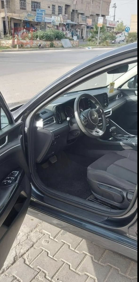 السلام عليكم 
كيا K5 2021
السعر 150 $
بيه مجال بسيط 
مكاني نجف 
***********
