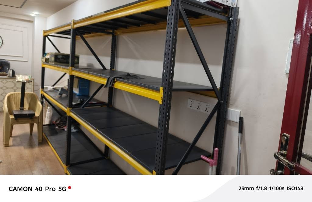 4مەتر ڕەفتەی لۆک میزی ئۆفیس
بۆفرۆشتن لەڕانیە***********
*********** رانية, السليمانية
