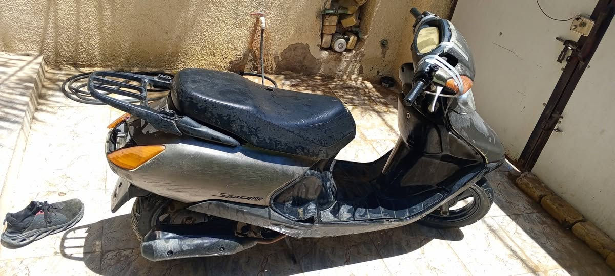 دراجة سبيسي ياباني للبيع
الدراجة مجفتة صارلهة اربع اشهر 

كور جديد 

كرام شفت جديد 

زنجيل جديد

بلك جديد 

سفل وهندر وقفل جنطة لايت عالي ناصي وشاير وهورن كلهة شغالة

عداد جديد

تاير جديد اكسل مابي شي 

السعر 250قفل بدون عملة 

المكان كوت الجديدة الخاص مفتوح


**إذا كنت صاحب هذا الإعلان وتريد حذفه لأي سبب، رجاءا أرسل رسالة إلى الدعم الفني**