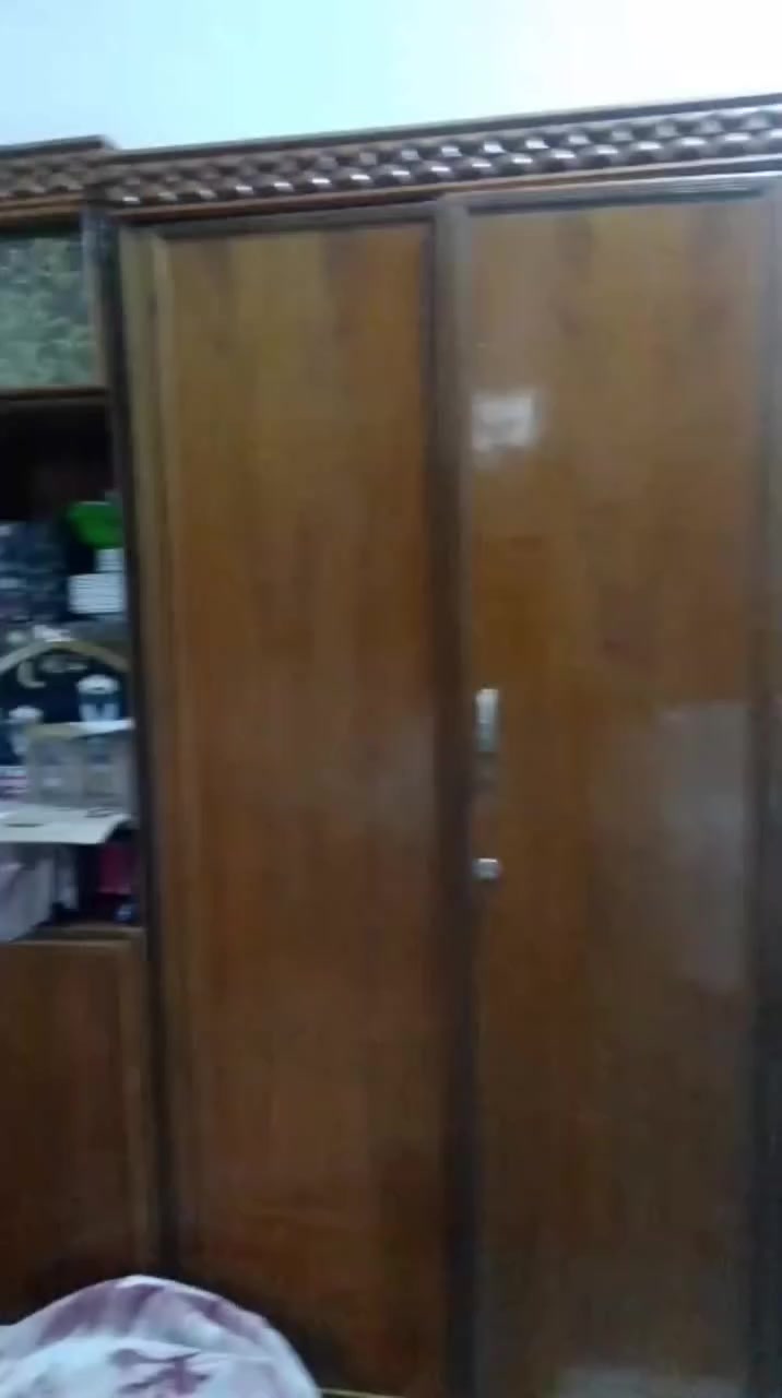 سلام عليكم غرف نوم لبيع سعر مليون ونص محافظه بغداد لتاجي***********
