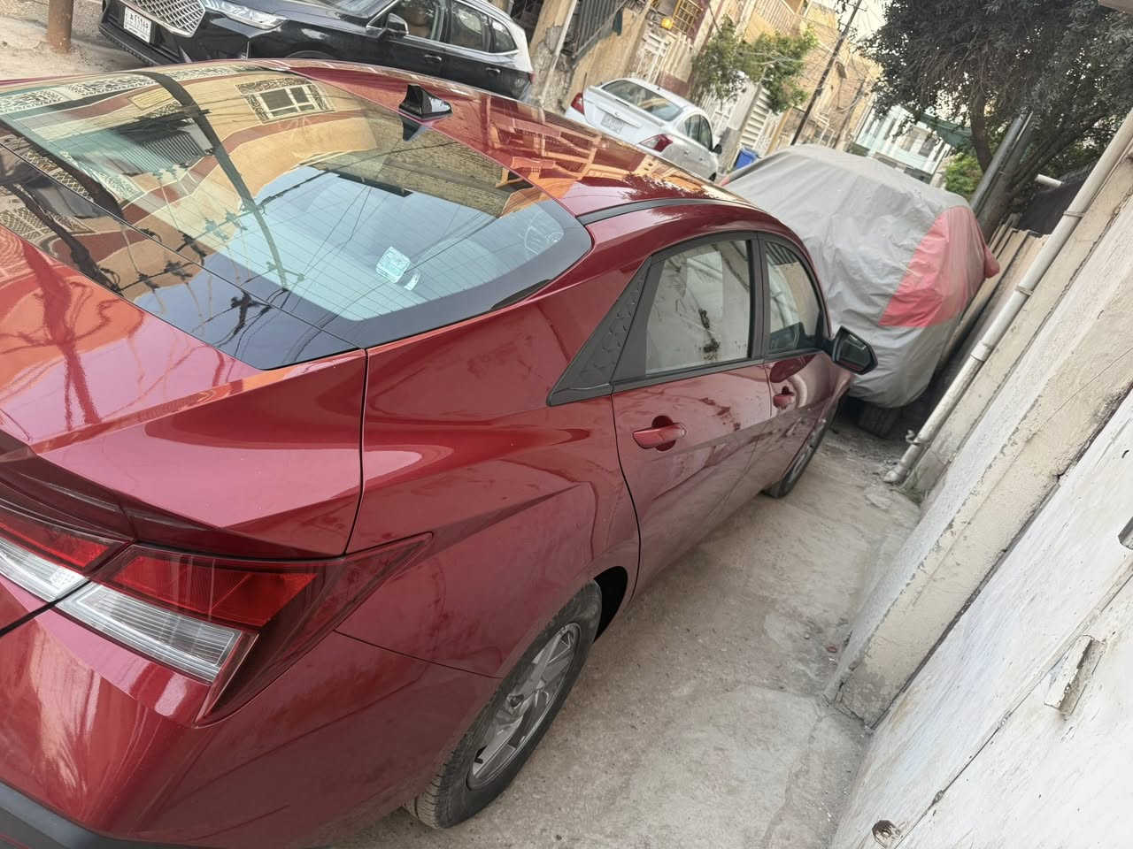سلام عليكم النتره ٢٠٢٤ وارد امريكي
حادثها موضح بل صور بيها بس جاملغ 
ربع صبغ اوالباقي مكفوله محرك كير جديد 
ماشيه ٢٤ الف السعر ١٥٥ اوبيها مجال 
السياره رقم بغداد بسمي تحويل ثاني يوم
مكاني الكريعات رقمي ***********
