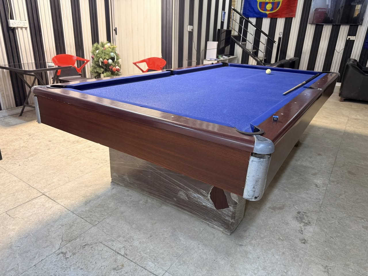 ميز بليار ويركا للبيع وياه 6 كيوبات وسيت طوبات جدد وصول بلجيكي سعر قفل 800 الف تواصل ***********
