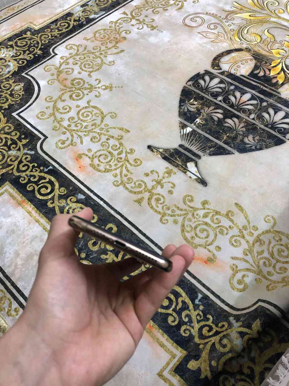 السلام عليكم 
ايفون Xs ماكس
الجهاز مبدل بي فقط شاشه نوع ممتاز الذاكرة 64 اللون ذهبي والضهر ماله مفطور  بطاريته 78
السعر 175 وبي مجال 
الرقم ***********
