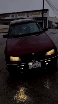 السلام عليكم من رخصة الادمن عندي اوبل كاديت محدث بوند رقم مصطره نينوئ الجديد وسنويه جديده وهزه جديد محرك 16 لا صرف ولا نفخ طخم خلفي وامامي بدلتو جديد السياره حواضها وشواصيها جديد قطره لحيم ماكو بس دواير ودوسات ومصبوغه عام جماليه بل واقع احله من الصور شراي ادخل خاص وهذ رقمي بي وتساب ‏‪0772 563 8748‬‏
