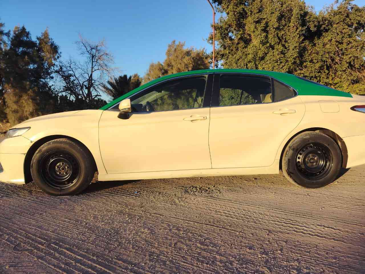 كامري تكسي دبي مديل 22 معلاية 23 سيارة حلوة وجاهزة رقم بصرة بسمي شرط التحويل سيارة بيها ضربة بالجاملغ الخلفي شبر اما باقي كفاله ماعده دعاميات ماشية 60000km  مكاني البصرة ياسين اخريبط السعر 125وبيها مجال حك الجية   رقم الهاتف *********** البصرة, العراق
