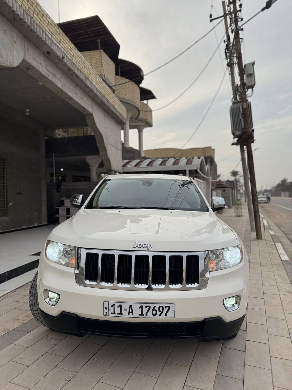 اللهم صلي على محمد وال محمد
السلام عليكم جيب لاريدو 2011 بيع فقط 
رقم بغداد الدولي مشروع وطني سنويه مجدده لغايه 2030 شرط تحويل
وارد امريكي بدون ضرر 
كفاله عامه ضربه وصبغ وتبديل بس كارت بيها فقط شرط ع الفحص ابيع
لغود وشواصي كفاله وشرط 
بدون فتح وبدون معجون وبدون دواخل ع الفحص كلها بلاد السيارة جداً نضيفه وشوفتها احلى من الصور بهوااي محرك 3600 شرط اذا بي برغي مفتوح ع الفحص كارتون تبريد ثلج🥶 حداديه حلوى تخم تاير دلوب السيارة مال جنااي بمعنه الكلمه وبسعر مناسب  157 وبيها مجال كلش قليل حگ الجيه فقط 
مكان السيارة البصرة 
للاستفسار الاتصال بالرقم***********
بيع فقط
